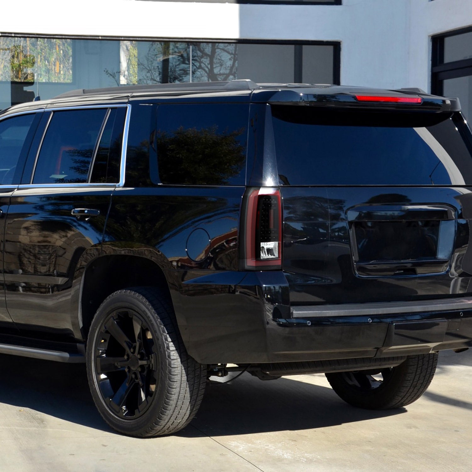 2015-2020 Chevy Tahoe/Suburban LS LT LTZ Premier Red Bar LED Tail Lights Black