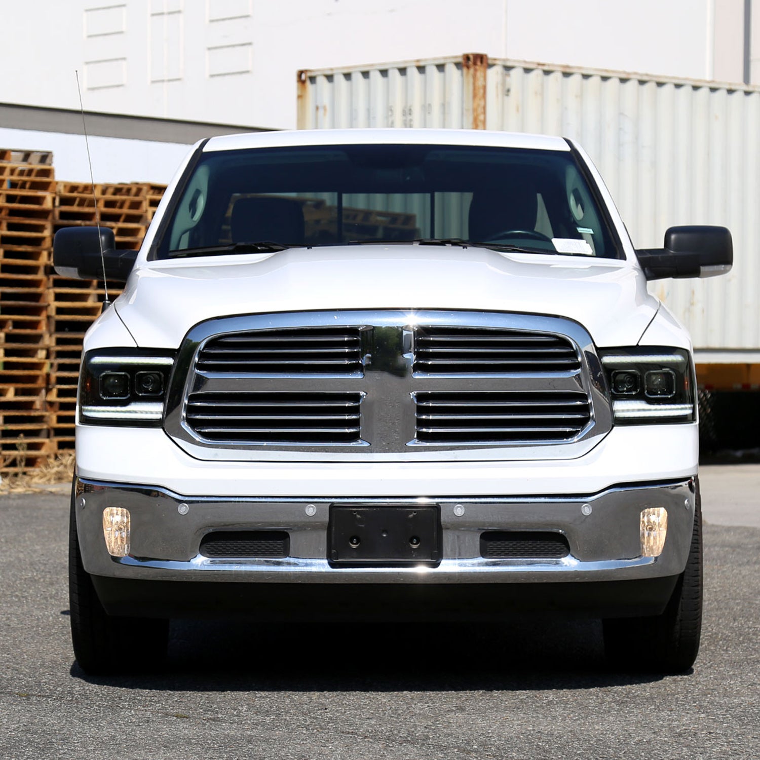 2009-2018 Dodge RAM 1500 / RAM 2500 3500 Headlights Matte Black/Smoked