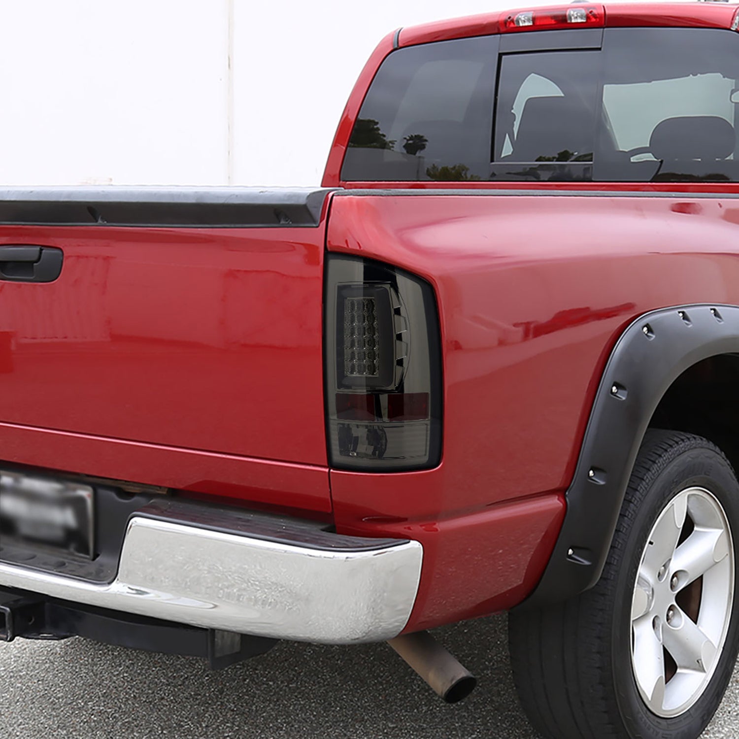 2007-2009 Dodge RAM 1500/2500/3500 LED Tail Lights Chrome Housing/Smoke Lens