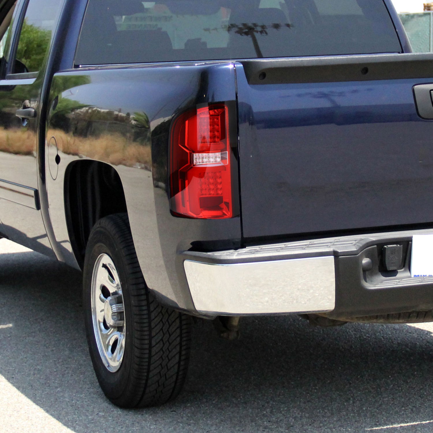 2007-2013 Chevy Silverado 1500 2500HD/3500HD LED Tail Lights Bar Chrome/Red
