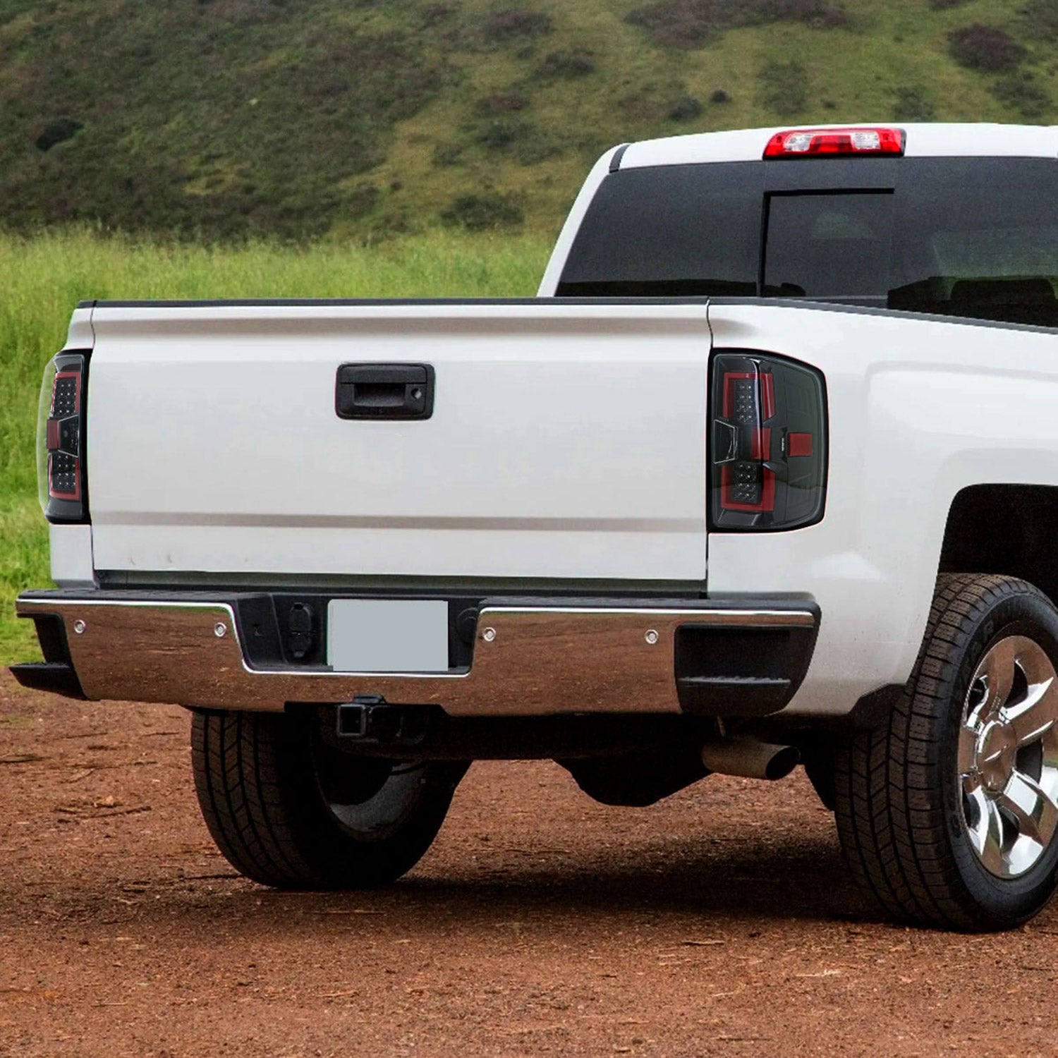 2014-2018 Chevy Silverado 1500 2500HD /Sierra 3500HD LED Tail Lights Jet Black