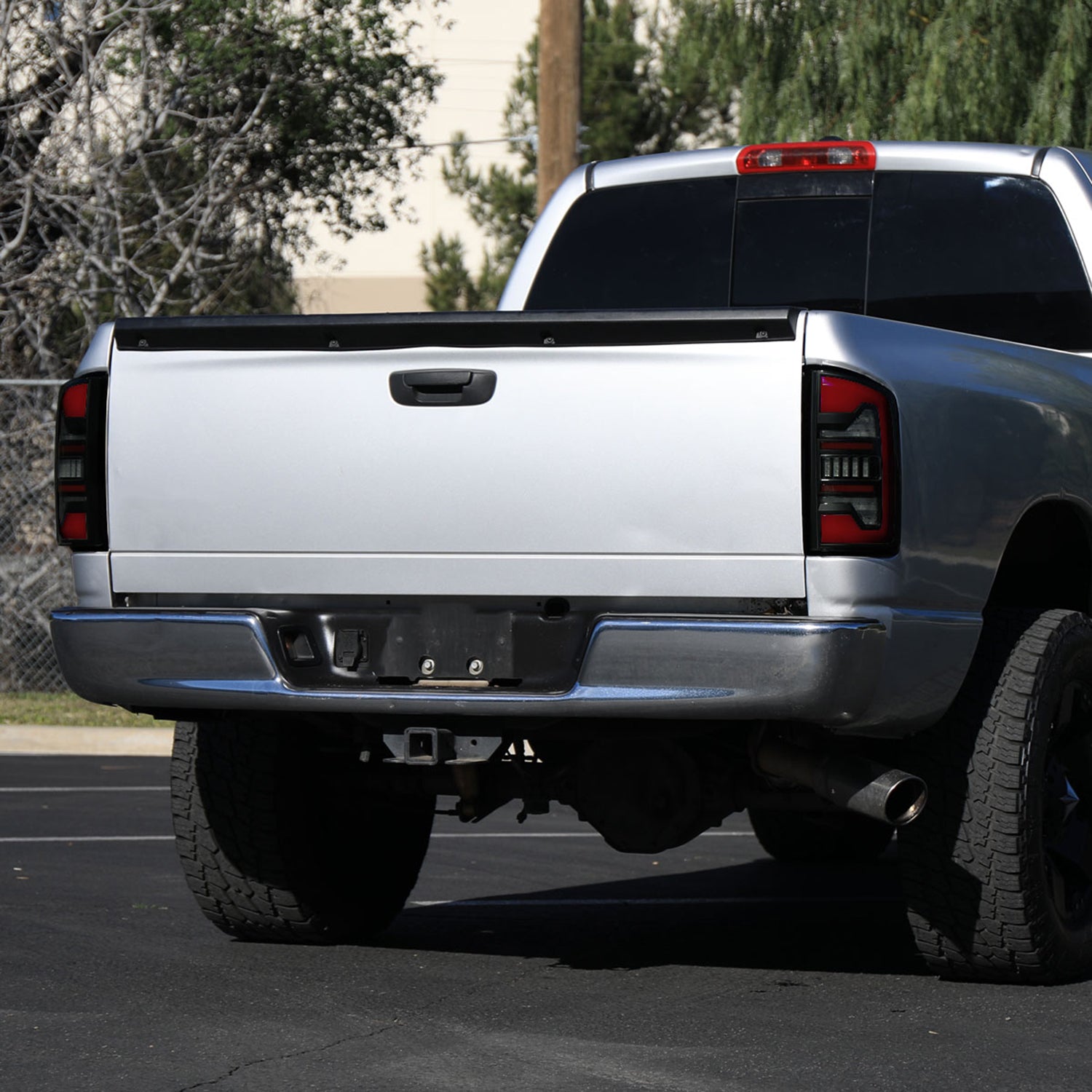 2007-2009 Dodge RAM 1500/2500/3500 Red LED Bar Tail Lights Matte Black/Smoke
