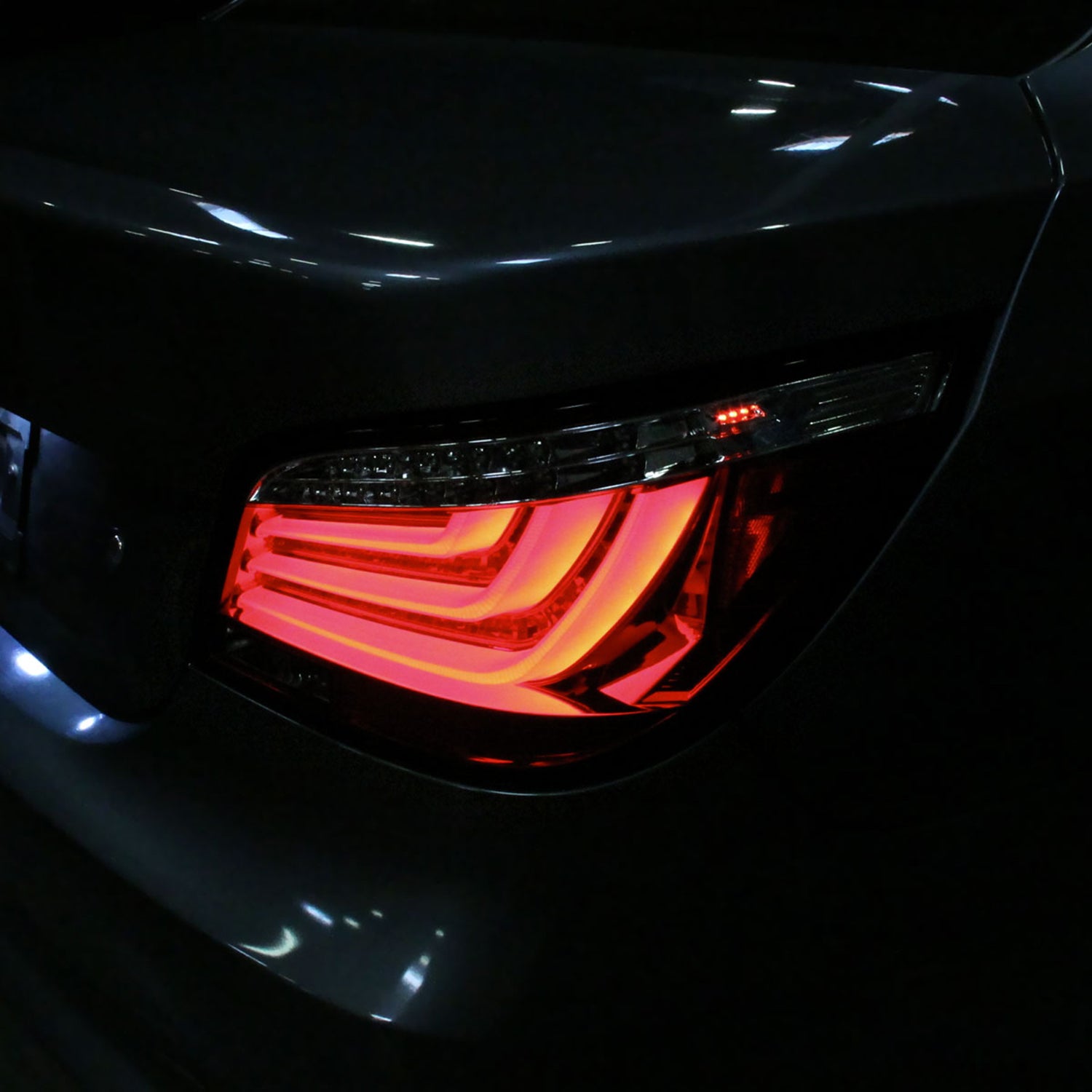 2008-2010 BMW E60 5 Series Sedan LED Tail Lights Chrome/Red Smoke Lens