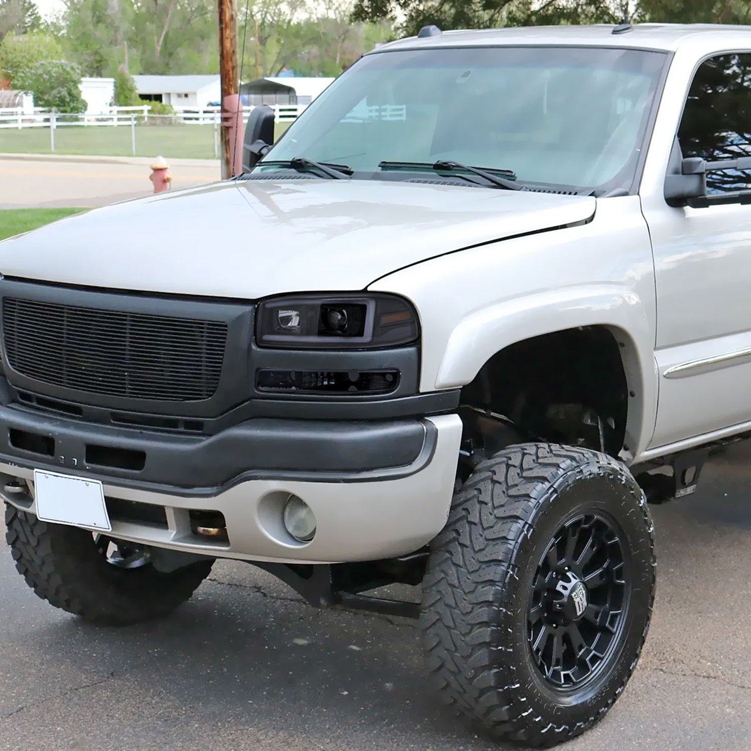 2000-2006 GMC Sierra/Denali/Yukon LED Strip Projector Headlights Black/Smoke