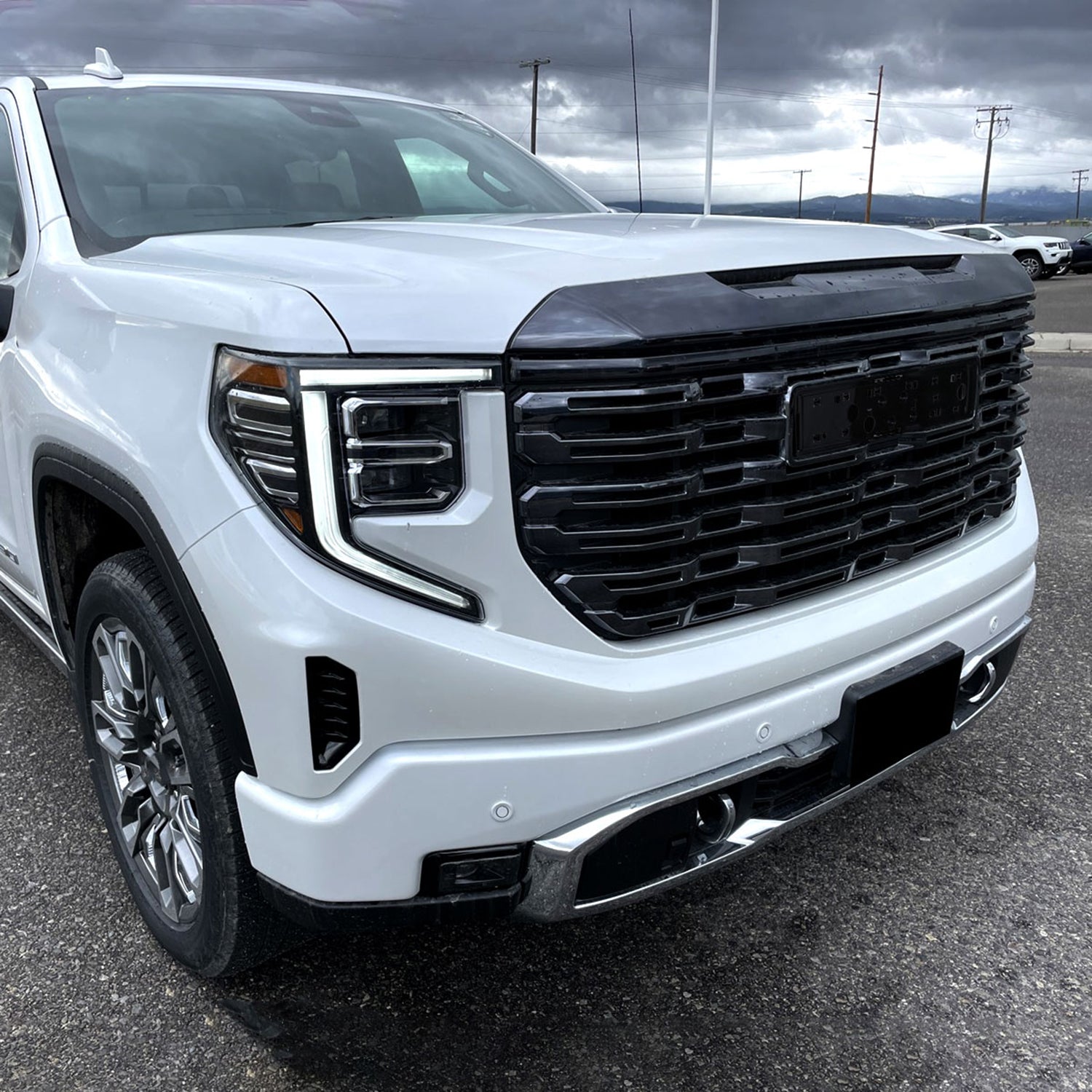 2022-2024 GMC Sierra 1500 Glossy Denali Style Front Upper Mesh Hood Grille
