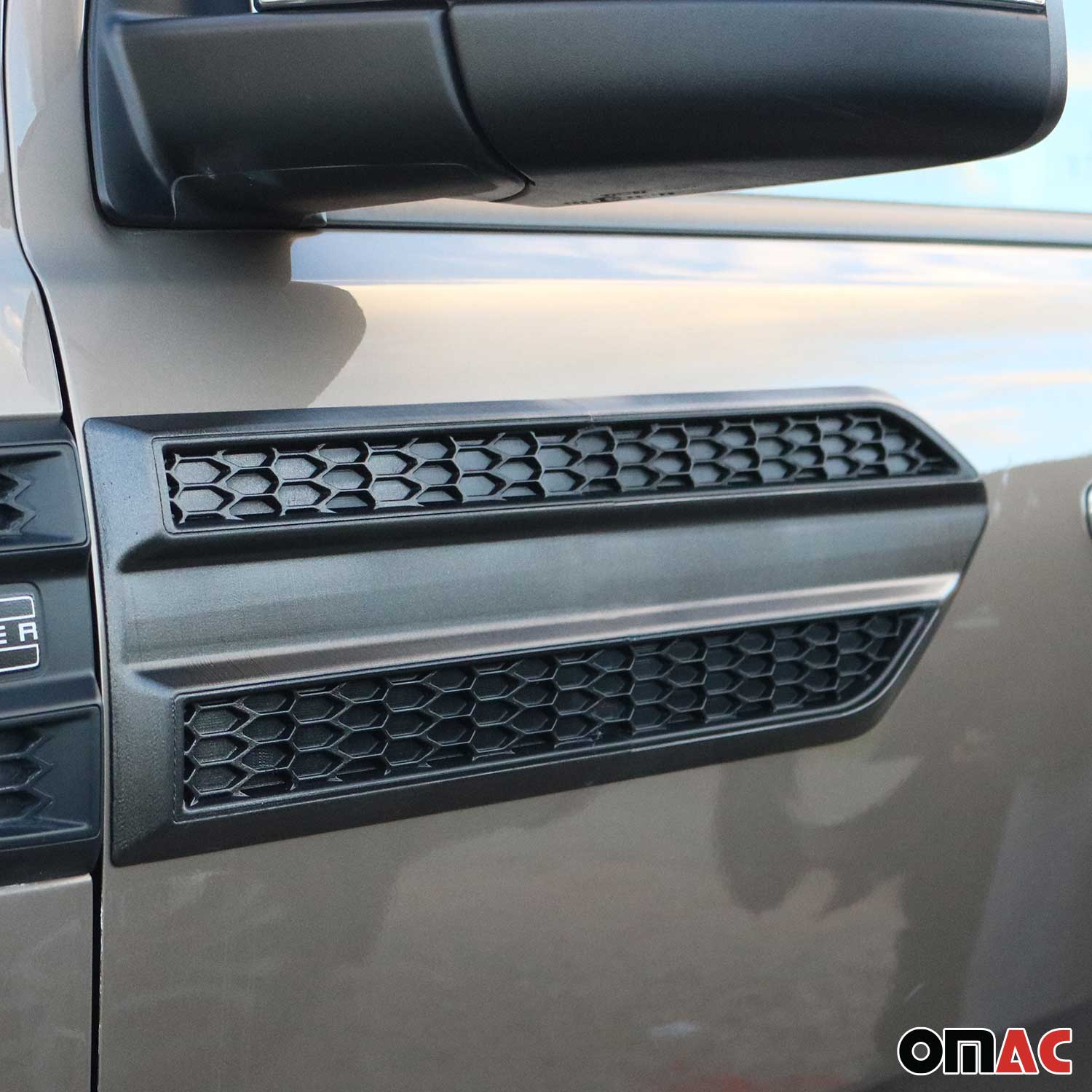 2019-2023 Ford Ranger Wildtrak Side Door Molding Trim Skirt Garnish Black 2Pcs
