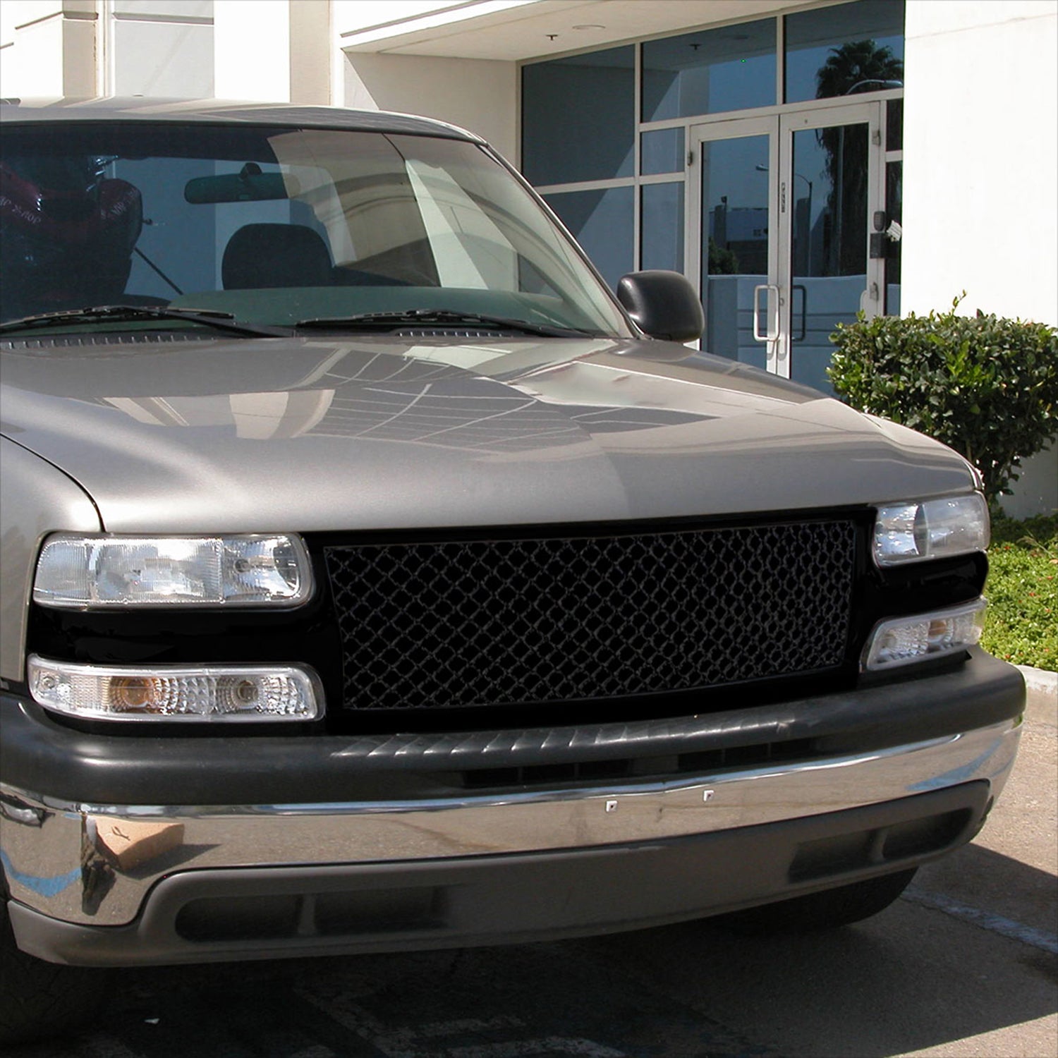 1999-2006 Chevy Silverado/Tahoe/Suburban Glossy Black Honeycomb Mesh Grille
