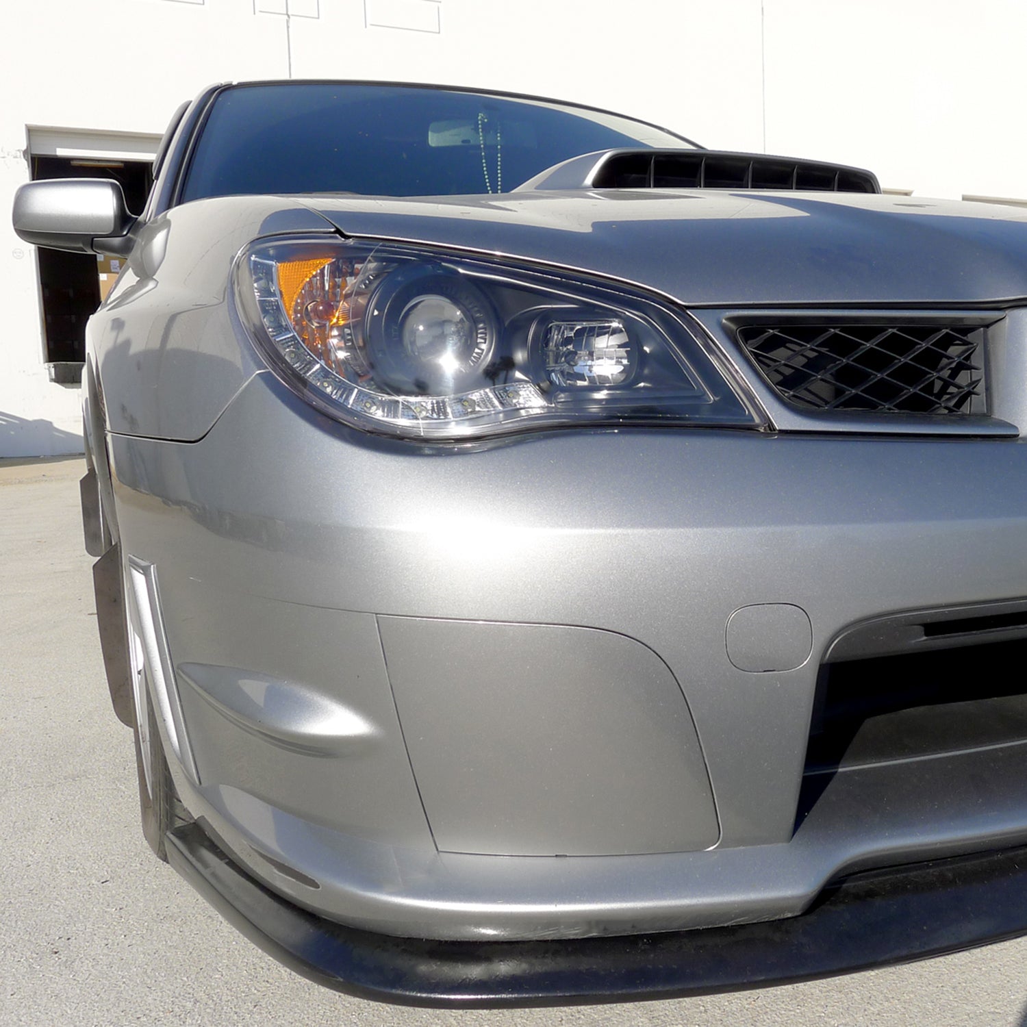 2006-2007 Subaru Impreza WRX/STI Projector Headlights LED Light Strip Black