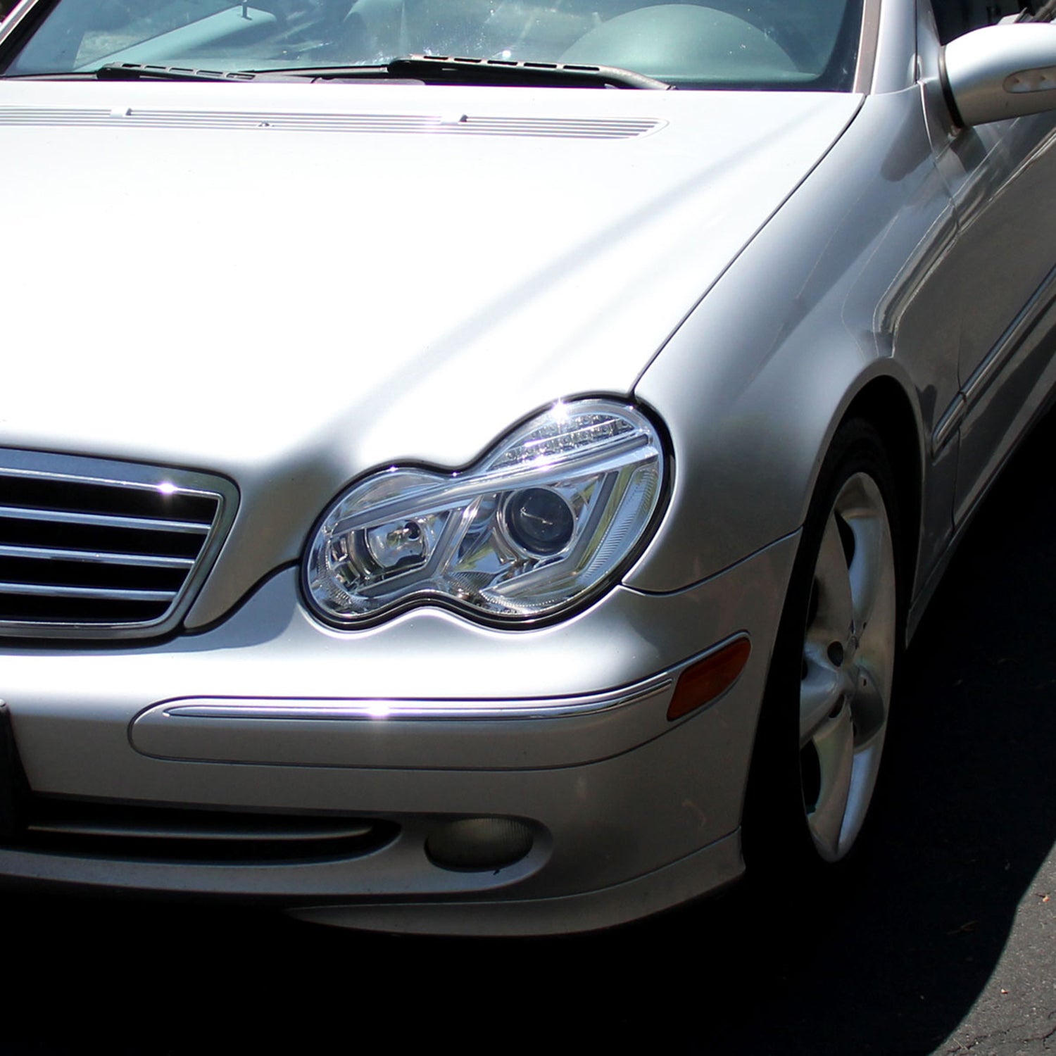 2001-2007 Mercedes W203 C Class Headlights LED Light Bar&LED Signal Chrome