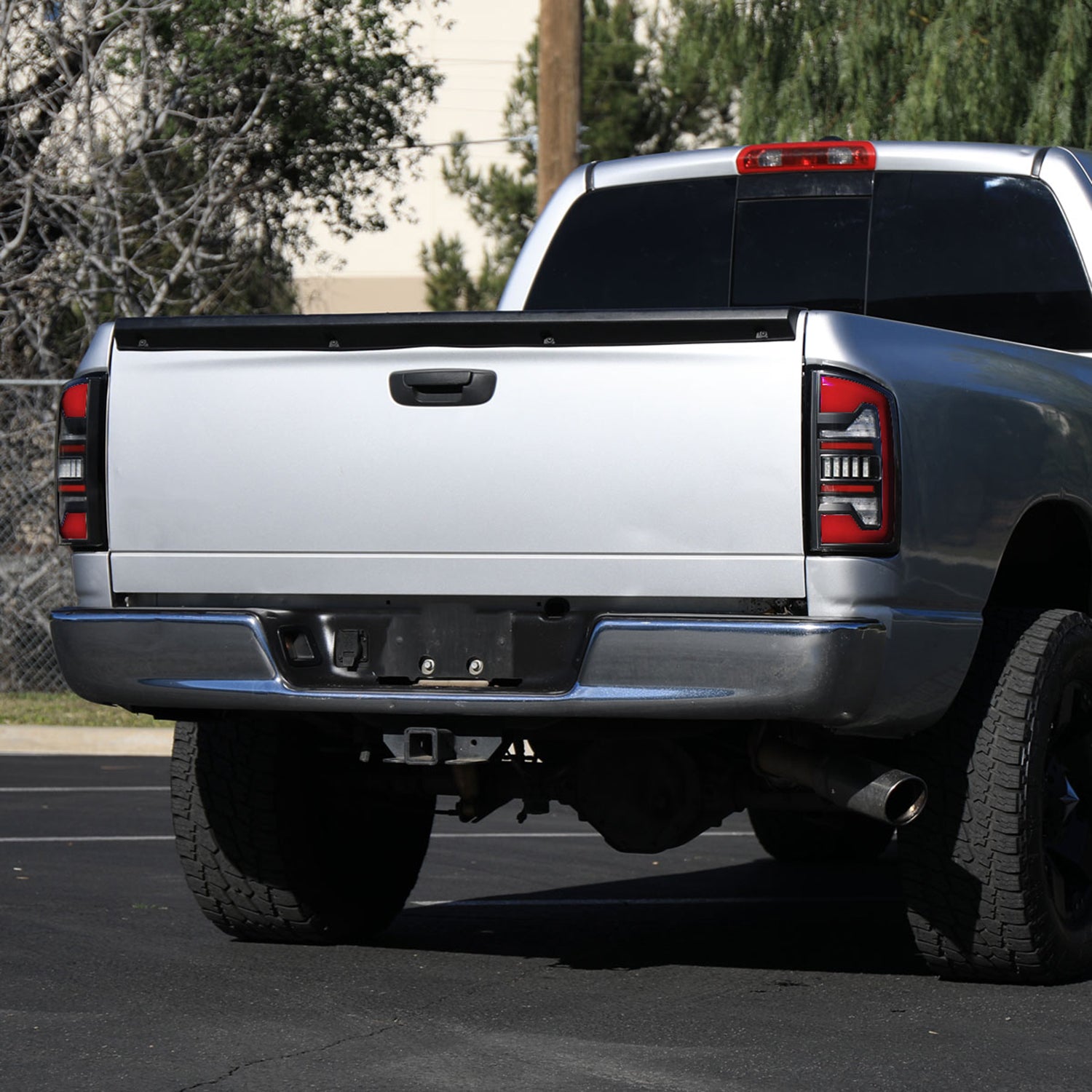 2007-2009 Dodge RAM 1500/2500/3500 Red LED Bar Tail Lights Matte Black/Clear