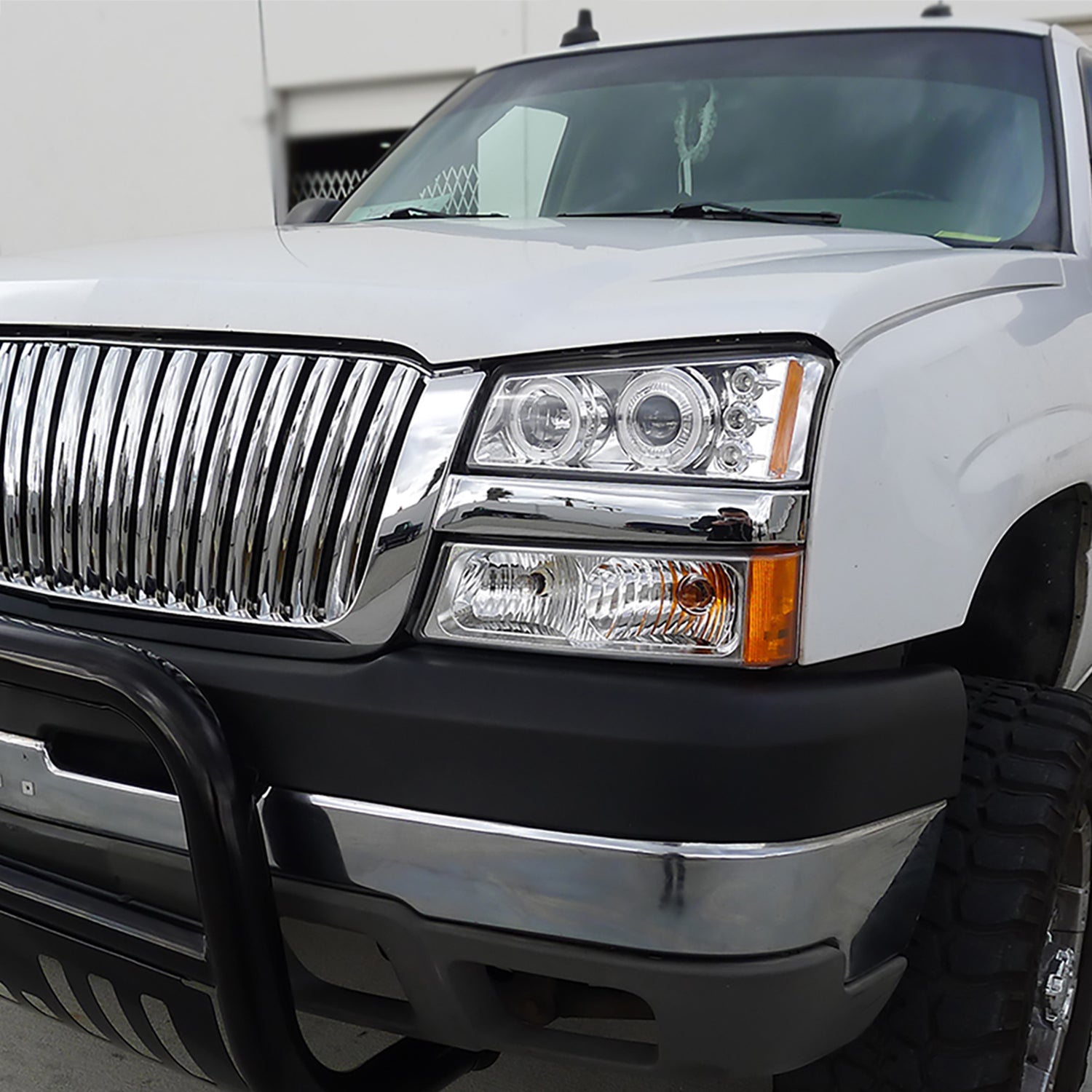 2002-2006 Chevy Avalanche/ 03-2007 Silverado Dual Halo Headlights Chrome
