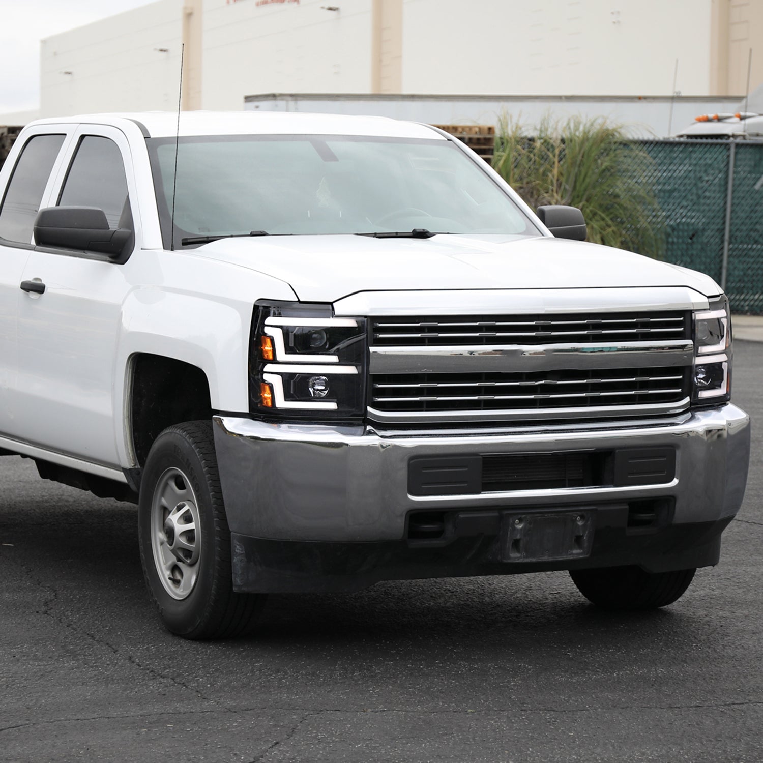 2015-2019 Chevy Silverado 2500HD/3500HD LED Signal Projector Headlights Black