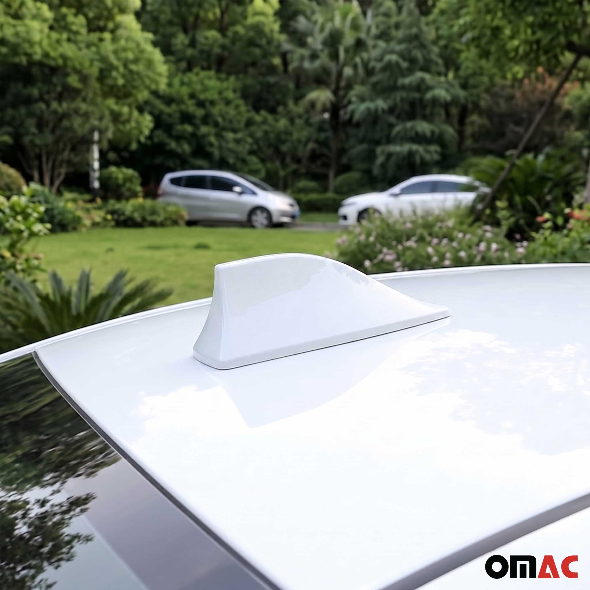Genesis Car Shark Fin Antenna Roof Radio AM/FM Signal White