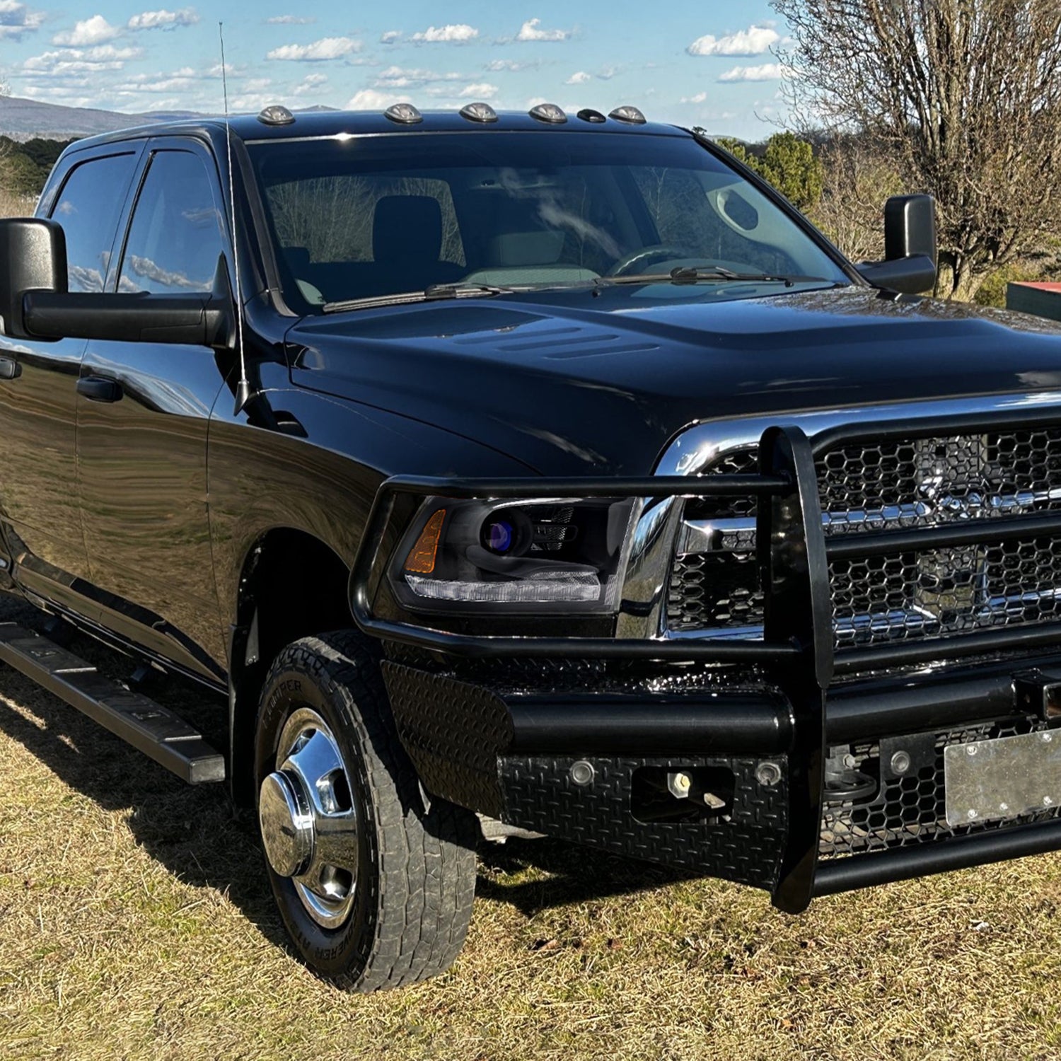 2013-2018 RAM 1500 2500 3500 LED Bar Projector Headlights Matte Black/Clear
