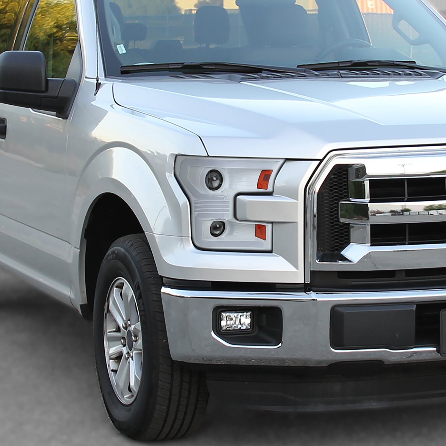 2015-2017 Ford F-150 LED Bar Projector Headlights Signal White Housing / Clear
