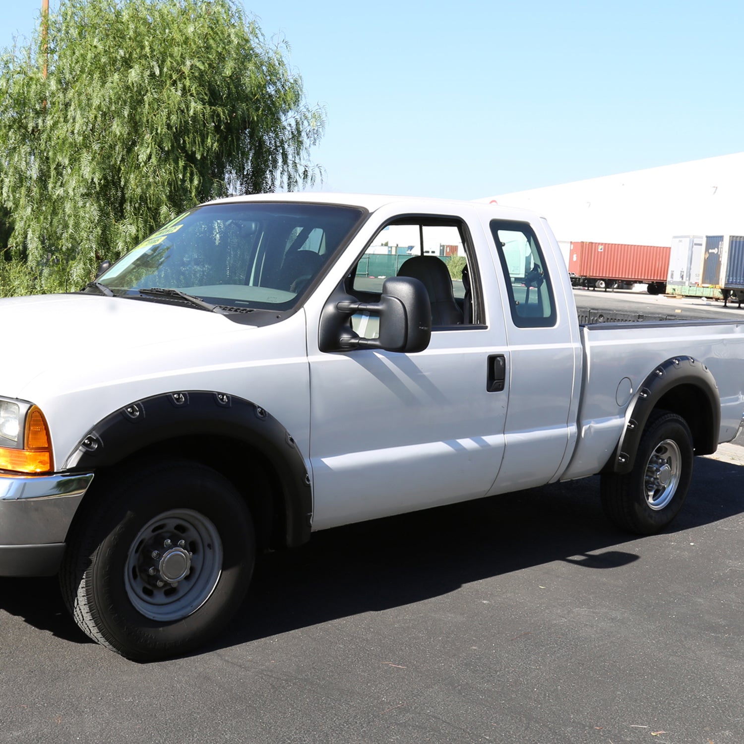 1999-2007 Ford F-250/F-350 SuperDuty Smooth Rivet Style Fender Flares