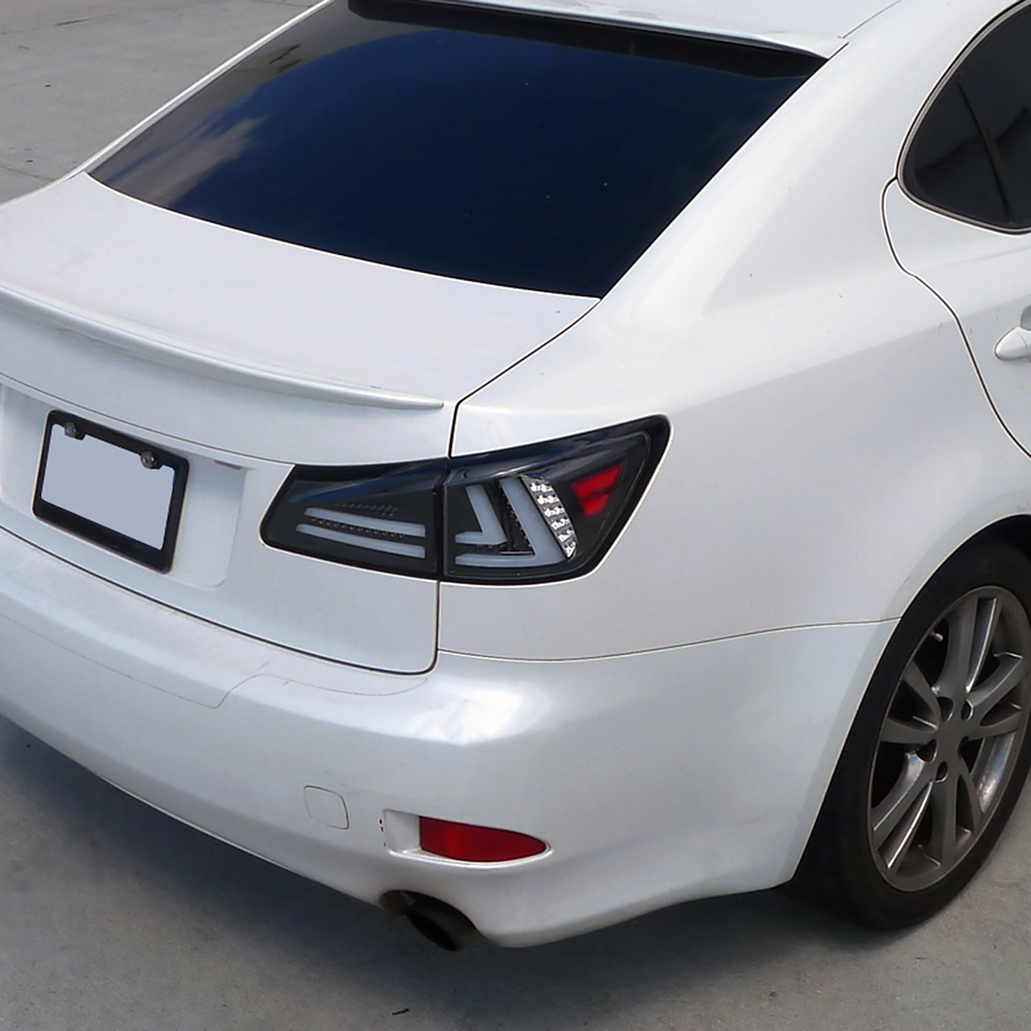 2006-2008 Lexus IS250/IS350 LED Tail and Trunk Lights Matte Black/Clear Lens