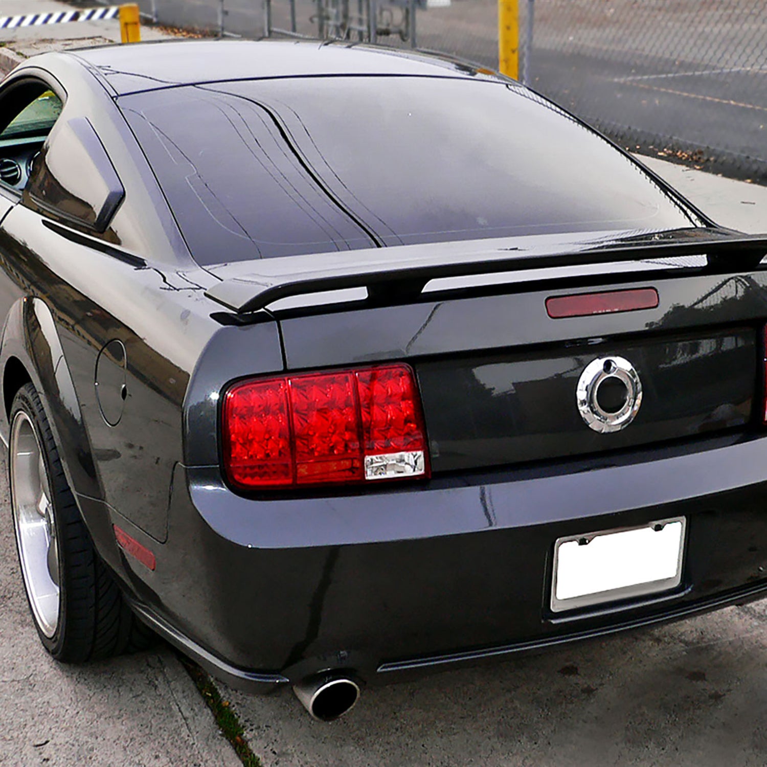 2005-2009 Ford Mustang Sequential LED Tail Lights Chrome Housing/Red Lens