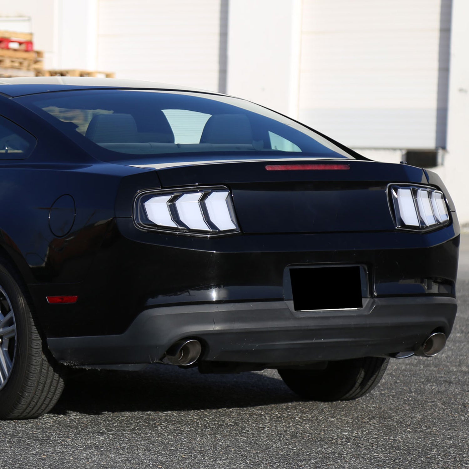 2010-2012 Ford Mustang Sequential LED Tail Lights Matte Black/Clear Lens