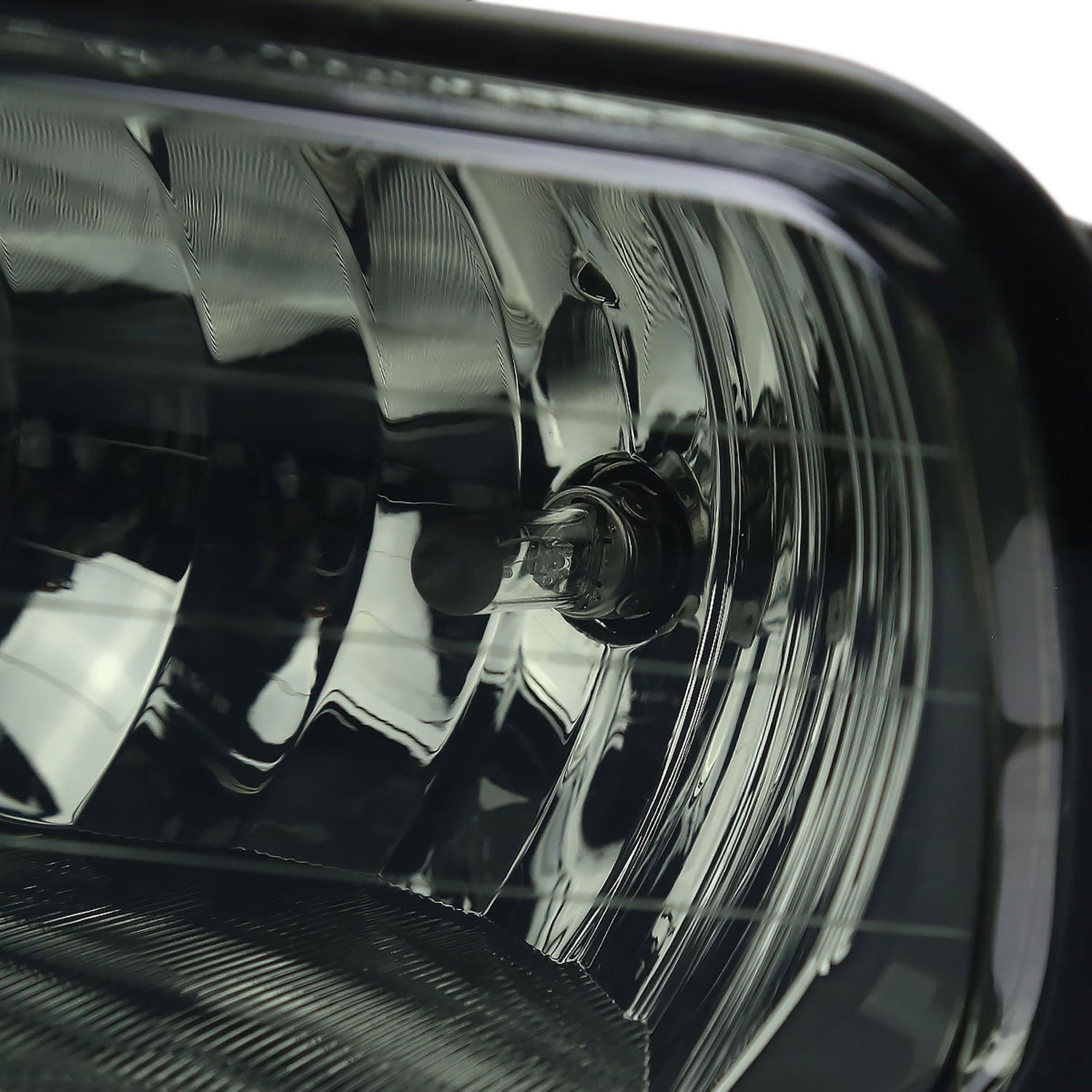 2009-2012 Dodge RAM 1500/ 2010-2018 RAM 2500/3500 H10 Fog Lights Chrome/Smoke