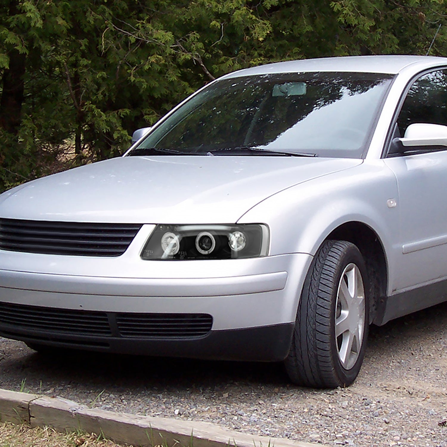 1997-2000 VW Passat Dual Halo Projector Headlights Matte Black/Clear Lens