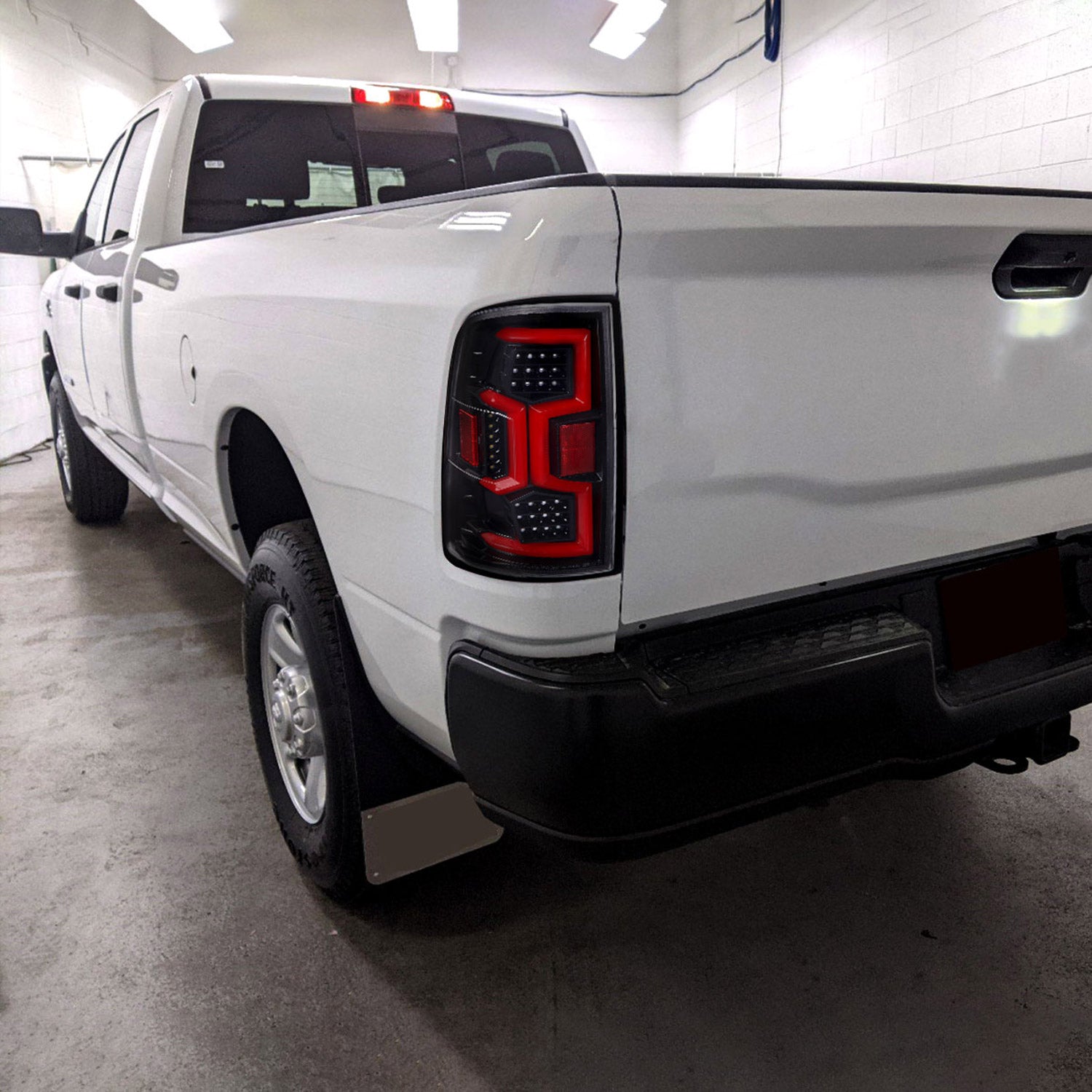 2019-2024 Dodge RAM 2500/3500 LED Signal Tail Lights Jet Black/Clear