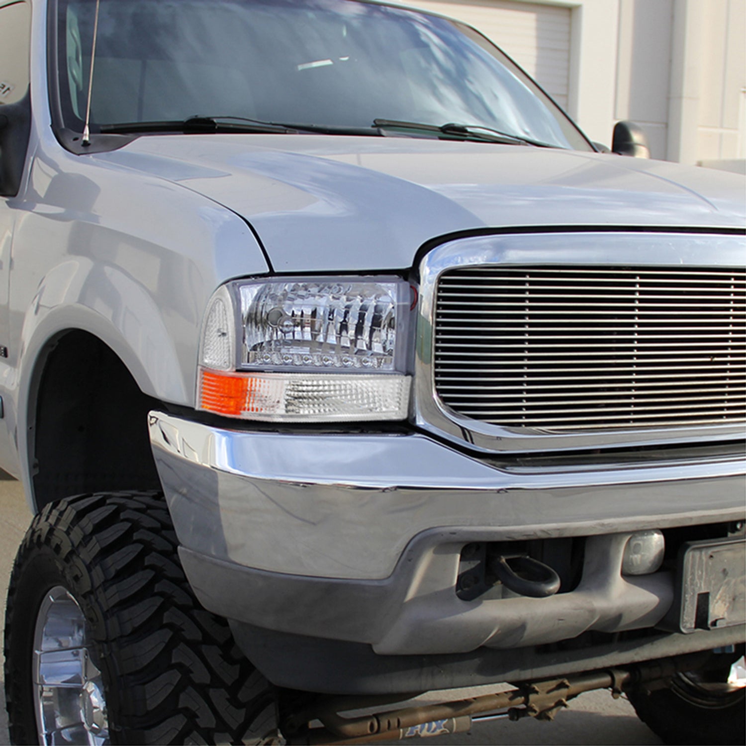 1999-2004 Ford F-250/F-350/F-450/F-550/Excursion Corner Lights Chrome/Clear
