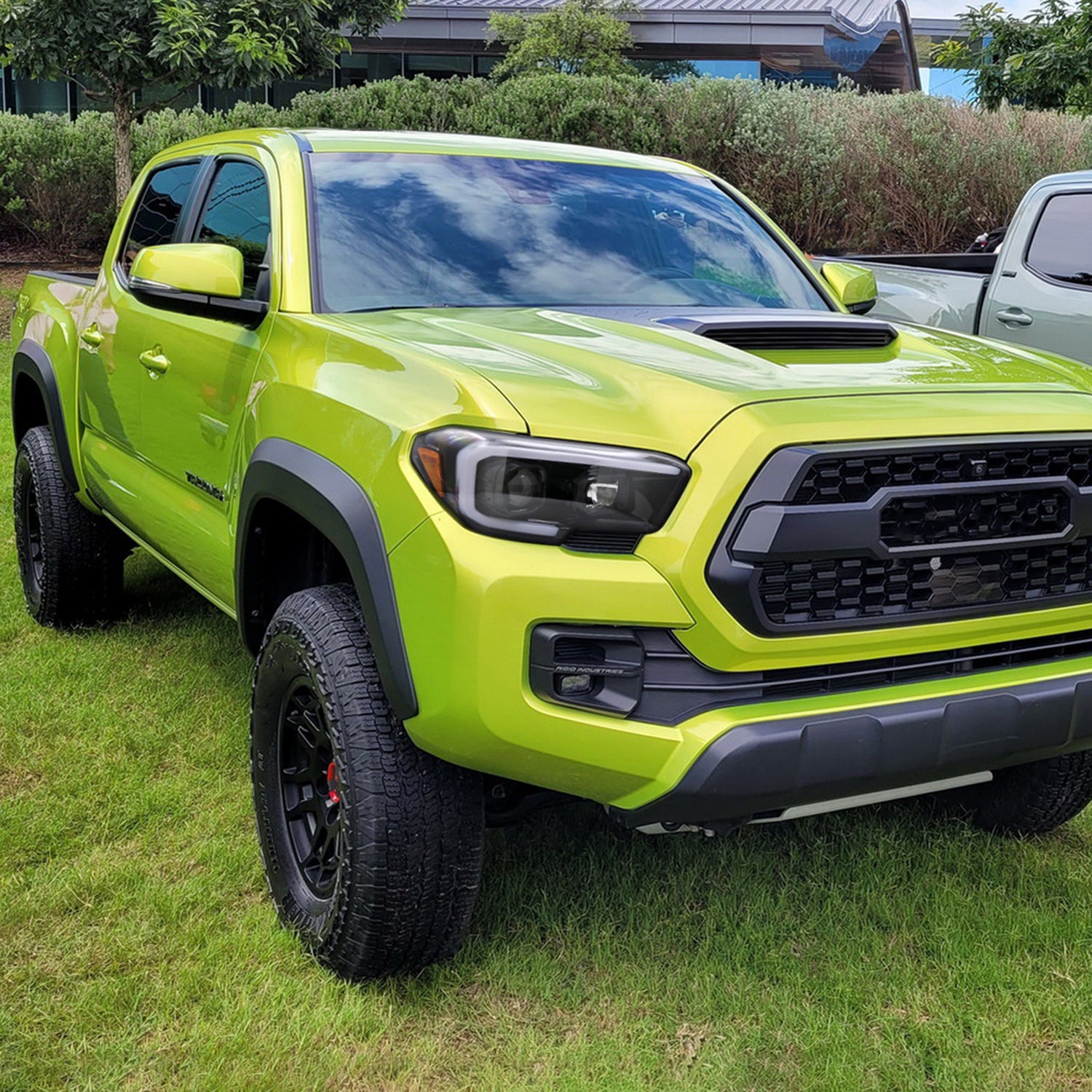 2016-2023 Toyota Tacoma Switchback LED C-Bar Projector Headlights Glossy Black